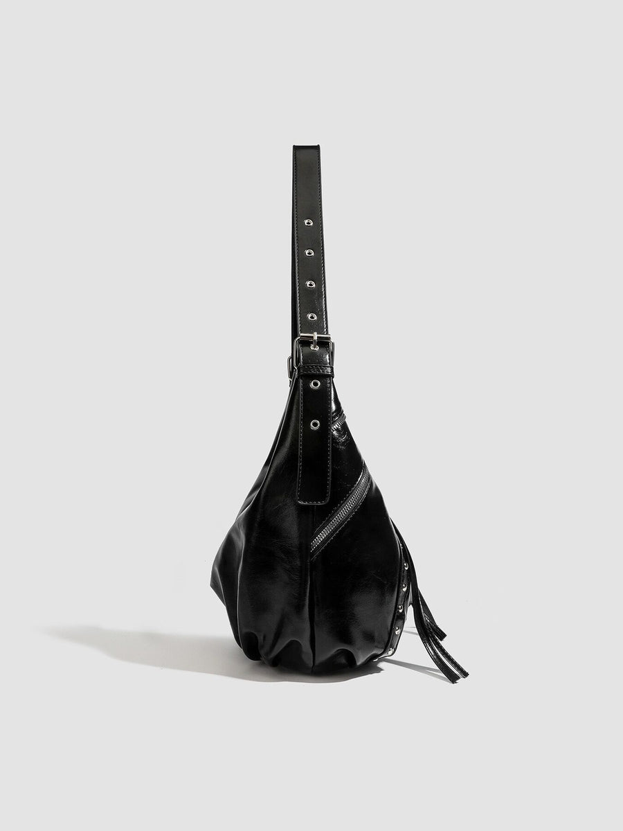 handbag in black