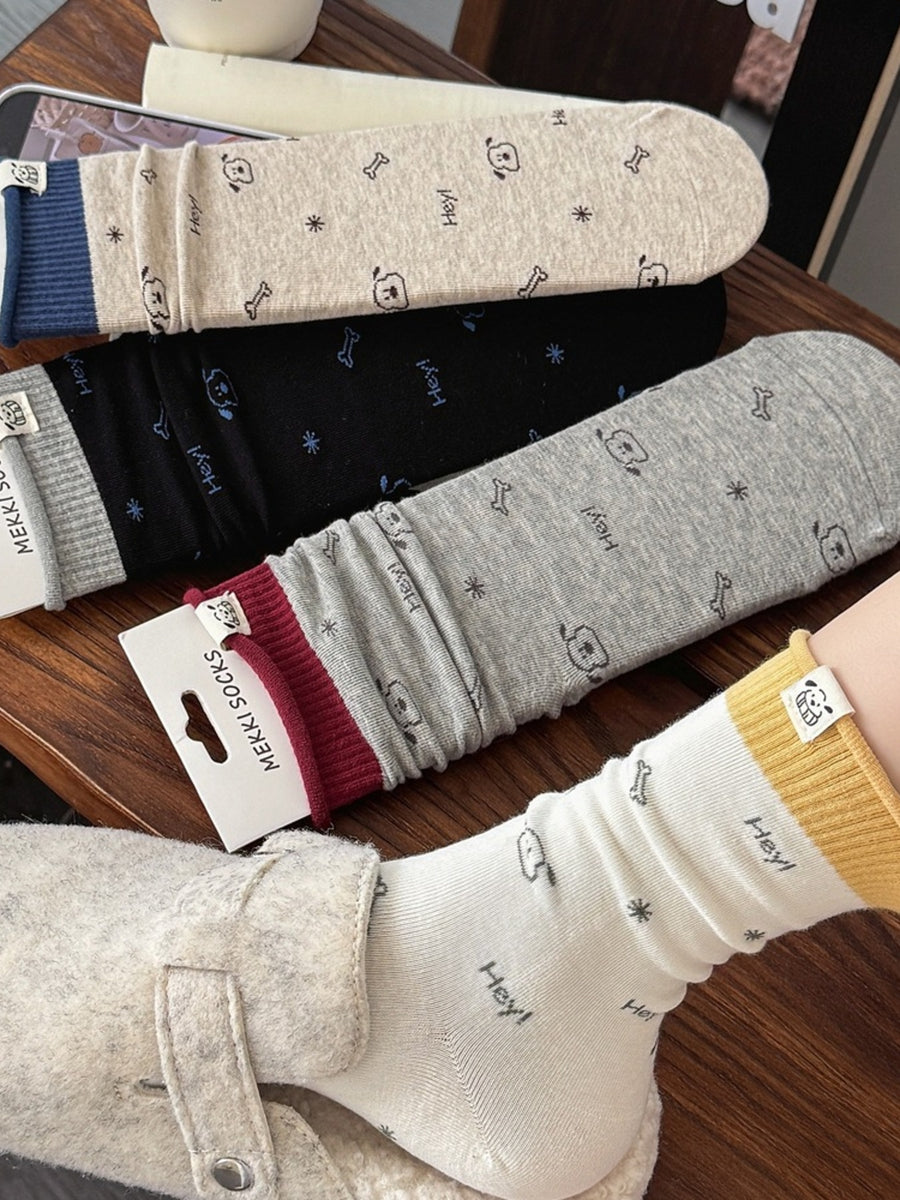 socks featuring cartoon-print in Cream with cotton Imported Size & texture
