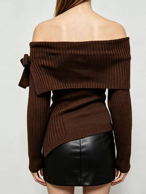 off-shoulder top in Black with ribbed and ribbed