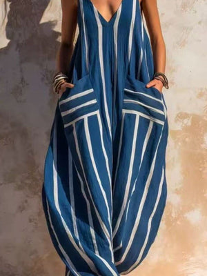 bohemian jumpsuit in Dark Gray with v-neck