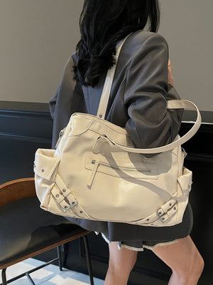 handbag in Burgundy