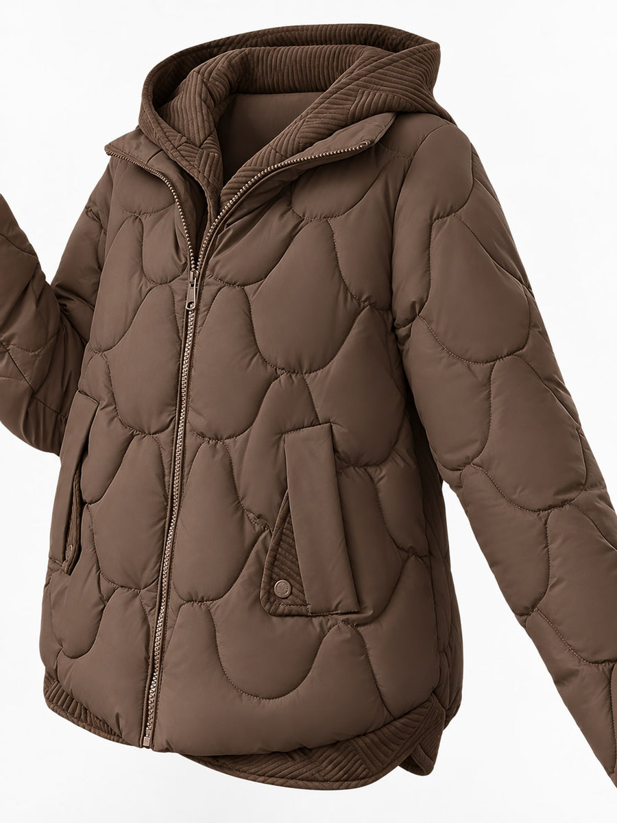 classic quilted jacket in Khaki with hooded