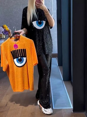 black t-shirt with graphic and round neck