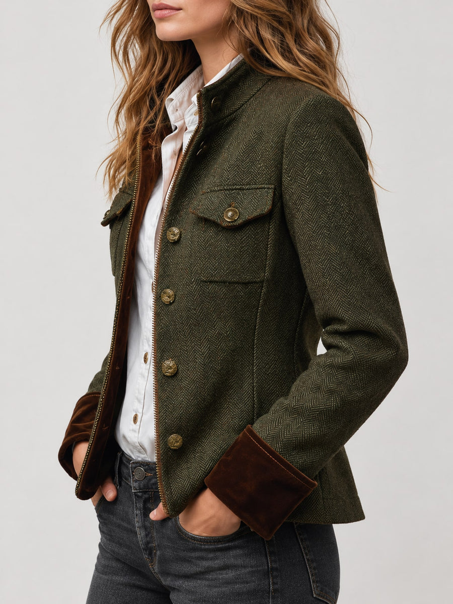 blazer in Army Green with herringbone and buttoned