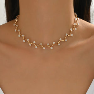 necklace in gold featuring 18K gold-plated and choker fit
