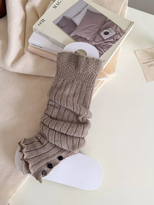 leg warmers in charcoal with ribbed knit and full-length