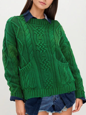 emerald green pullover sweater with cable knit and crew neck