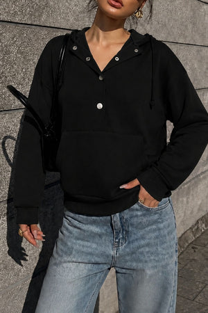 Black relaxed pullover hoodie with hooded