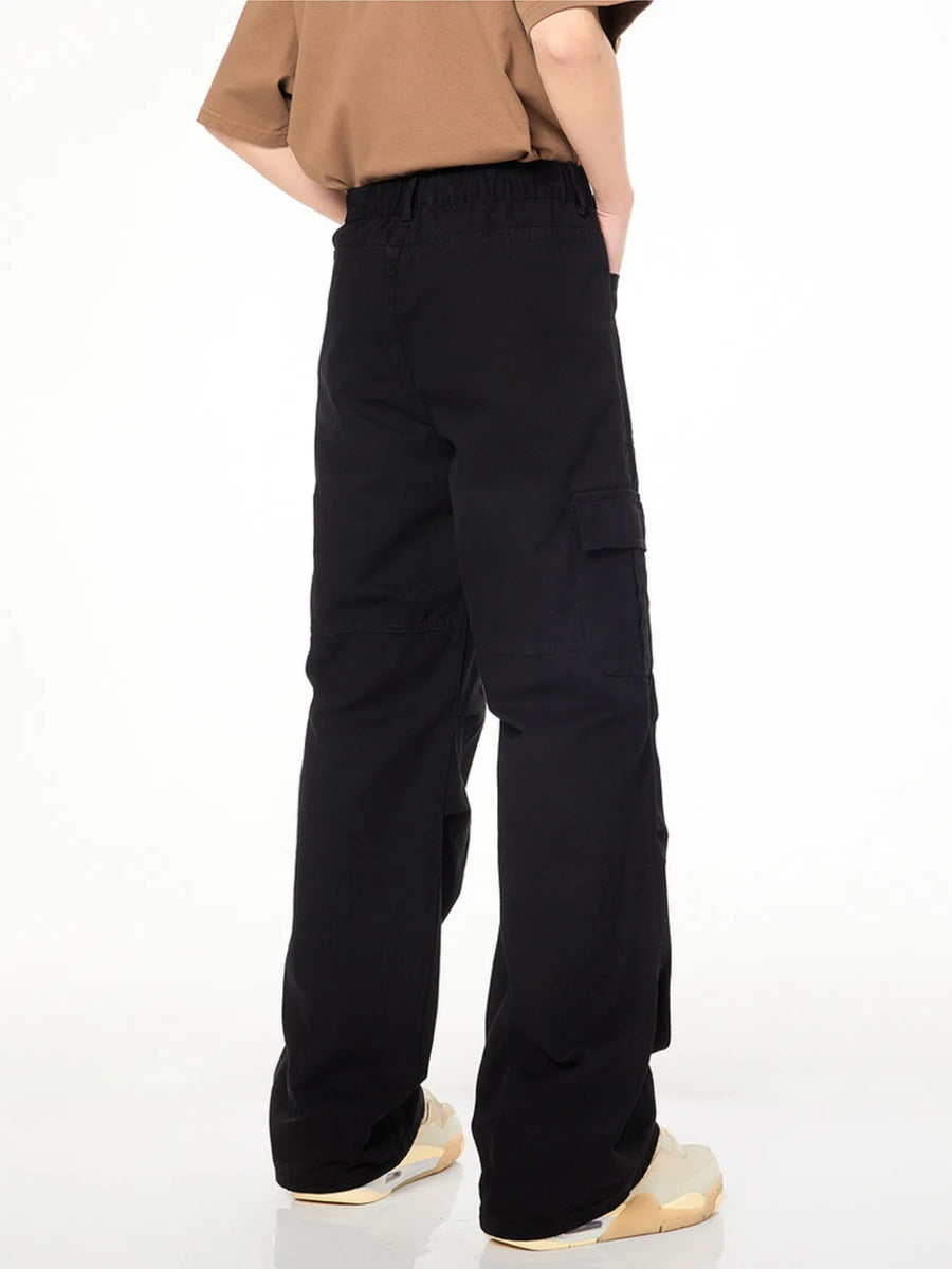 Men's black loose fit cargo pants with elastic waist and side cargo pocket.
