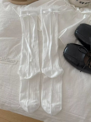 ivory fitted socks with null