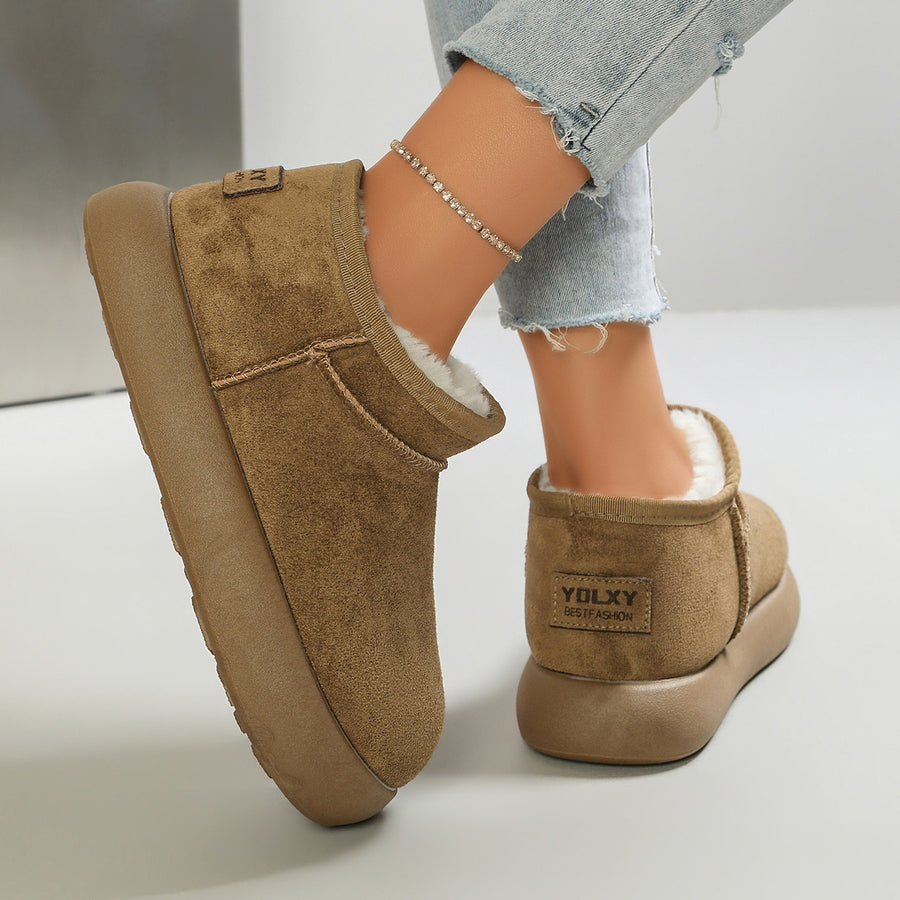 boots in Camel Color with round toe and ankle-length
