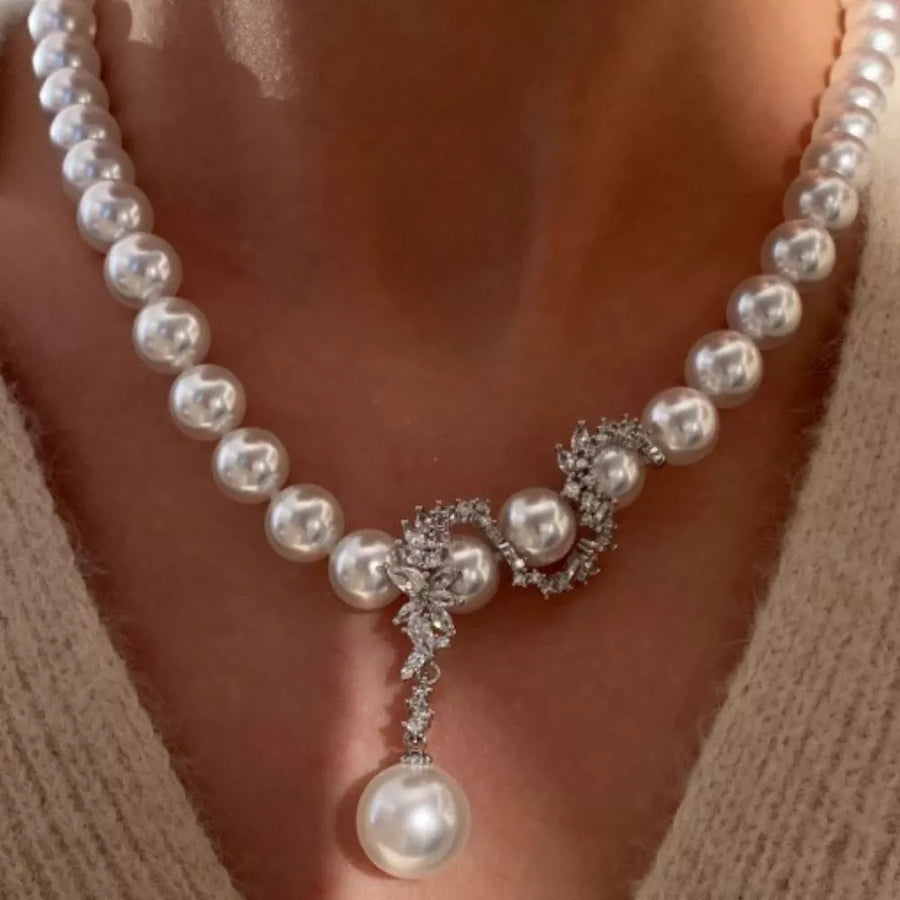 necklace in silver with pearls and choker