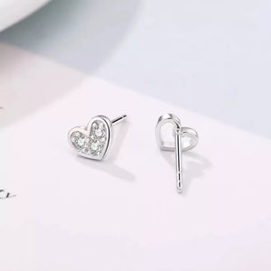 romantic earrings in clear with N/A
