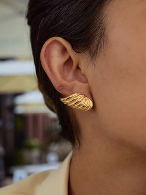 earrings in gold featuring feathered design and regular fit