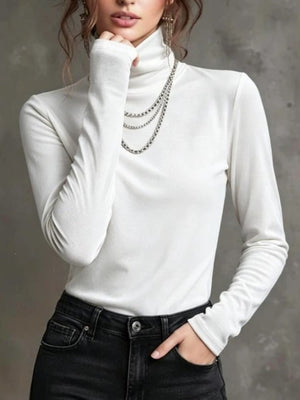 Black t-shirt with hip-length and pullover