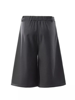 Men's Pleated Loose Fit Capris in Black