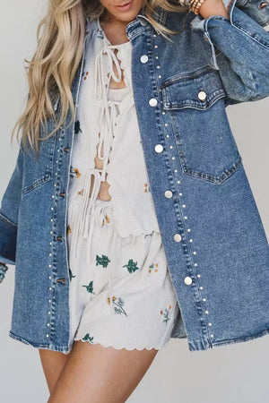 81 denim jacket in medium wash blue with regular silhouette