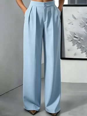 wide-leg pants in Black