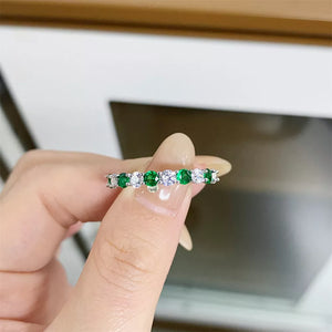 ring in silver featuring alternating stones and band fit