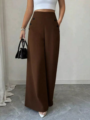 wide-leg pants in Black with pocketed and full-length