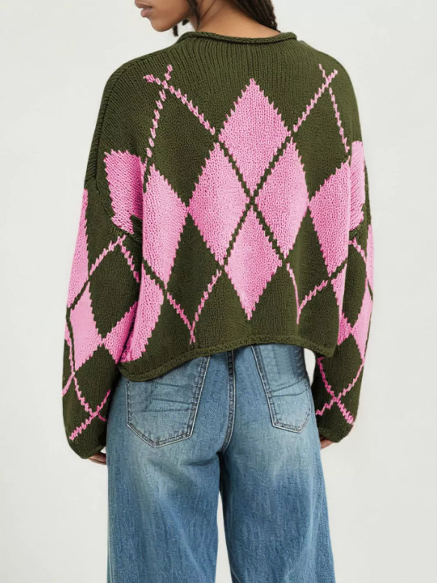 Green pullover sweater with cropped and pullover