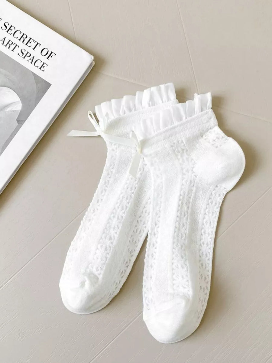 black socks with ankle-length and elastic