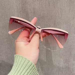 PC Frame material: Polycarbonate Lens material: Polycarbonate Temple material: P sunglasses in Style D with cat-eye