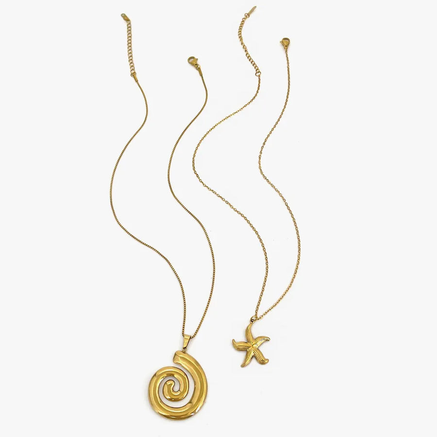 necklace in gold