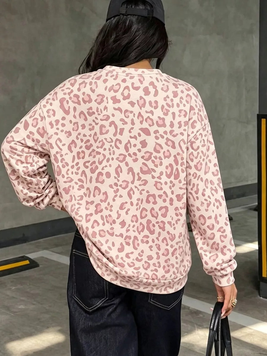sweatshirt featuring leopard-print in Light Gray with 95% polyester, 5% elastane Care instructions: Machine wash cold texture