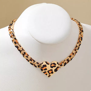 Golden necklace with choker and clasp