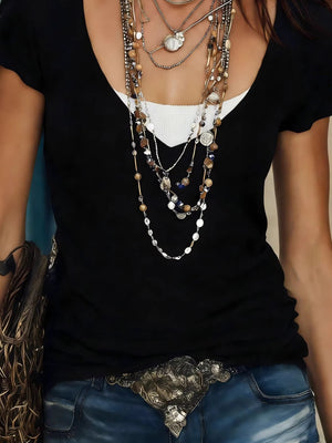 Black t-shirt with hip-length and pullover