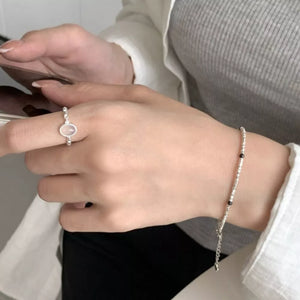 minimalist ring in Silver with n/a