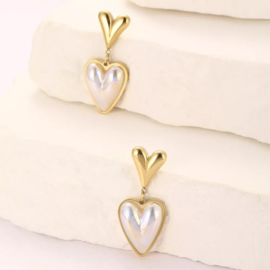 earrings in iridescent white with drop and mini