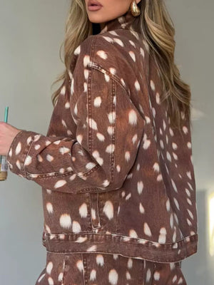 denim jacket in Dark Brown with fawn-print and buttoned