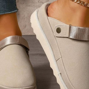 Thick-Sole Round Toe Slip-Ons in Black with round toe