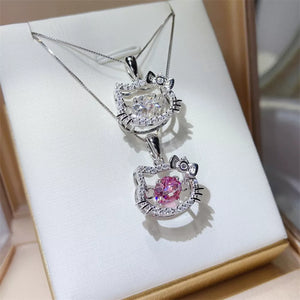 necklace in silver featuring Moissanite stones and straight fit