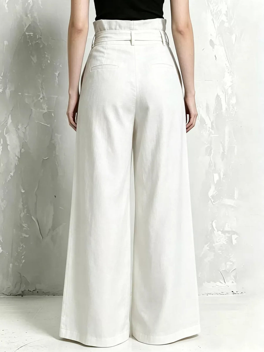 wide-leg pants in White with pocketed and full-length