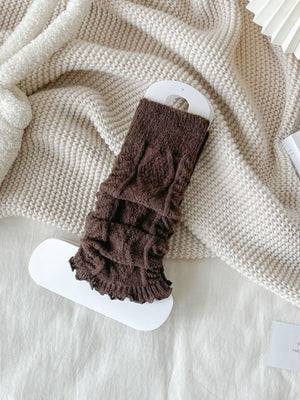 leg warmers in Coffee with knitted and knee-length