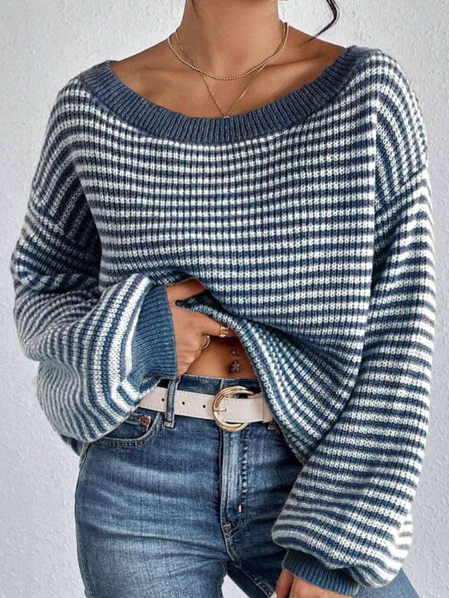 Black pullover sweater with ribbed and long sleeve