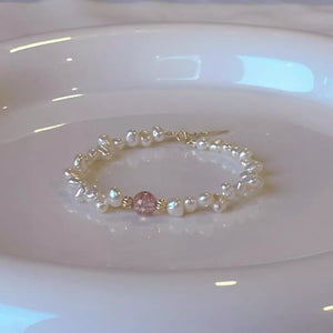 bracelet in ivory featuring pearl accents and fitted fit