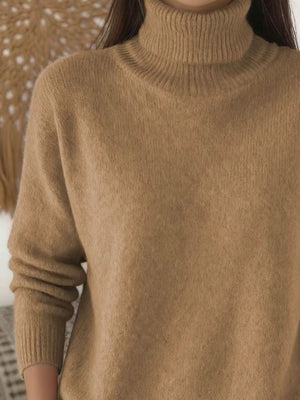 turtleneck sweater in Apricot