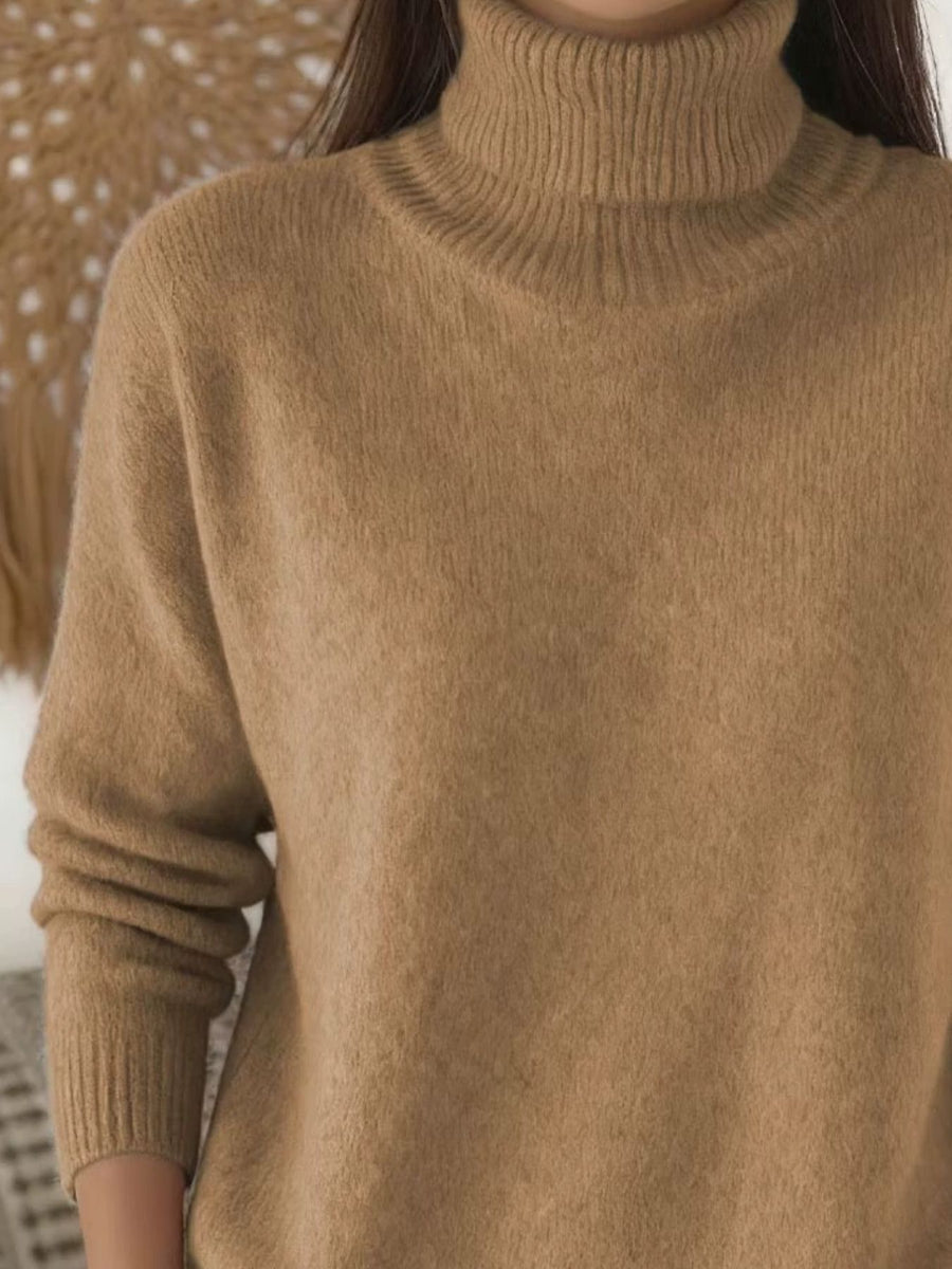 turtleneck sweater in Apricot
