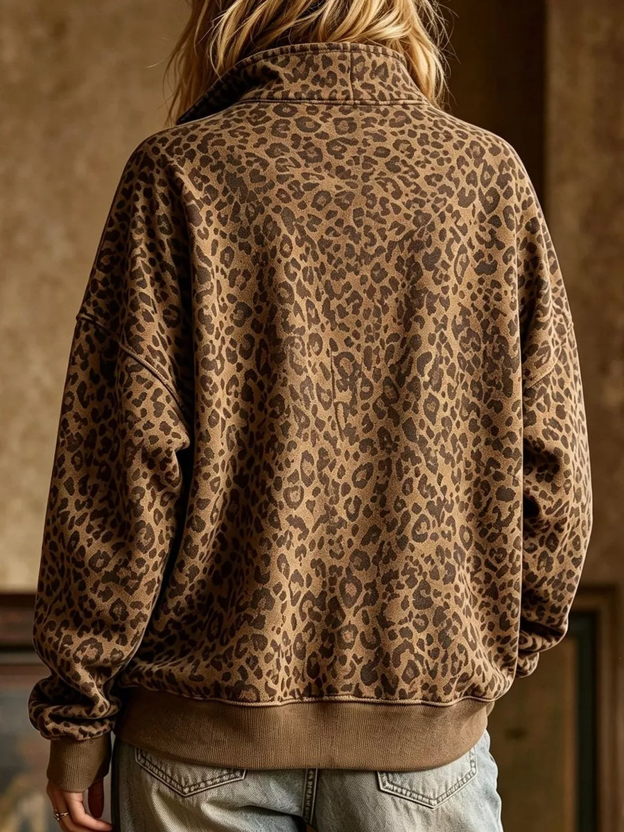 95% polyester, 5% elastane Care instructions: Machine wash cold sweatshirt in black with oversized silhouette