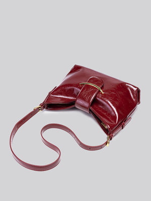 shoulder bag in Wine Red
