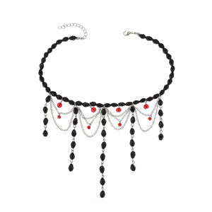 necklace in red with beaded and choker