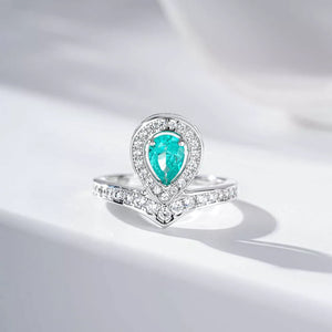 925 Sterling Silver Zircon Teardrop Ring in silver with teardrop-shaped zircon