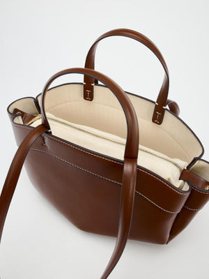 tote in Maroon