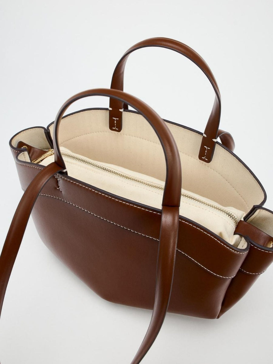 tote in Maroon