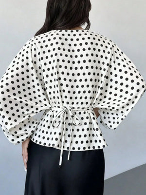 Brown blouse with hip-length and pullover