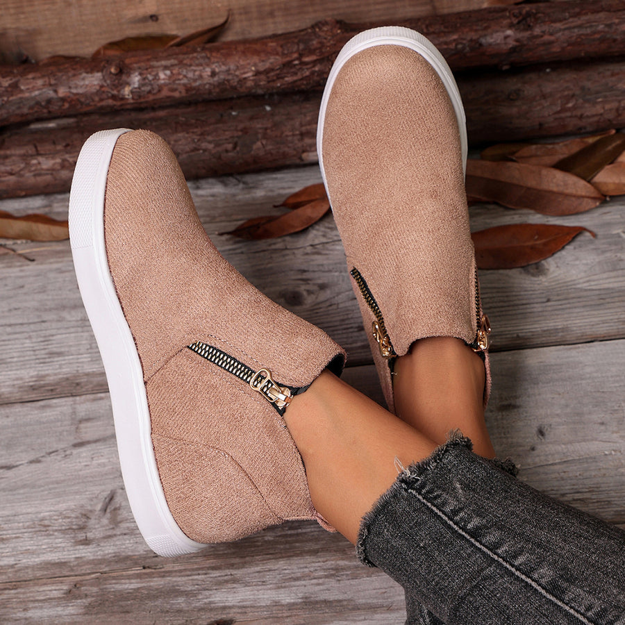 sneakers in Pink with side zipper and ankle-height